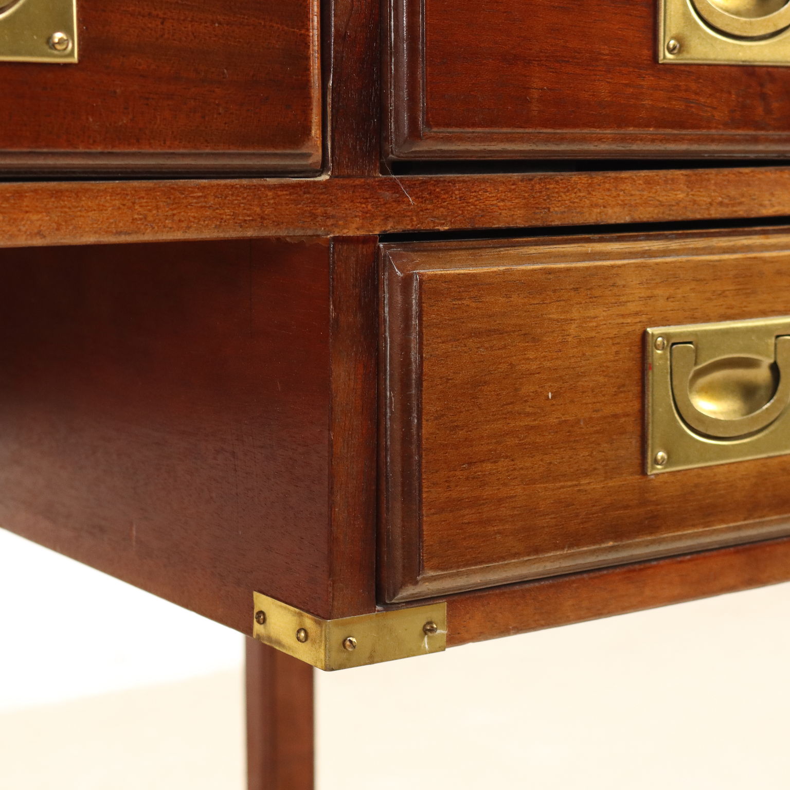 Large English Navy Writing Desk in Mahogany and Brass for sale at Pamono