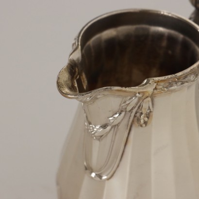 Small pourer in 950 silver