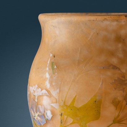 daum vase,Vase with Daum Floral Decoration