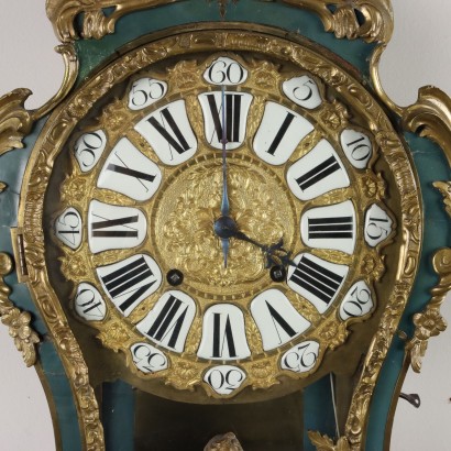 Horloge avec étagère en bois