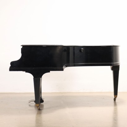 piano de cola romhildt