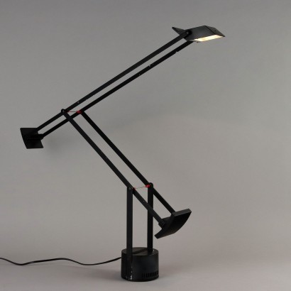 Lampada Tizio di Richard Sapper per Artemide Anni 80