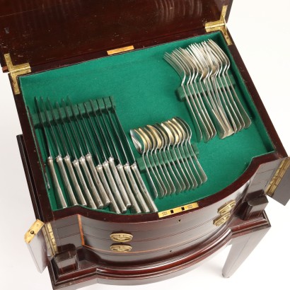 English Silver Cutlery Service co, Servicio de cubiertos de plata con gabinete