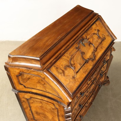 Baroque Style Drop-leaf