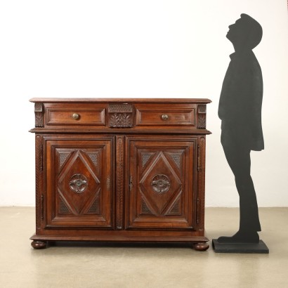 Sideboard aus Walnussholz