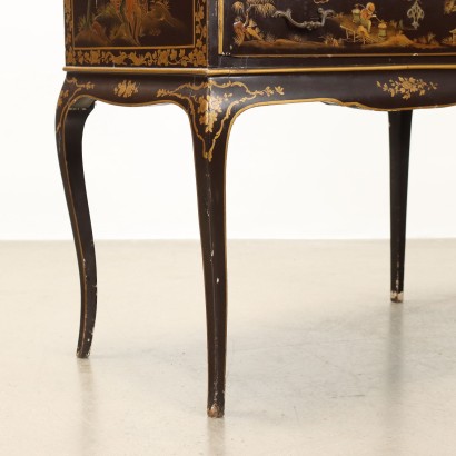 Chinoiserie Style Drop-Leaf