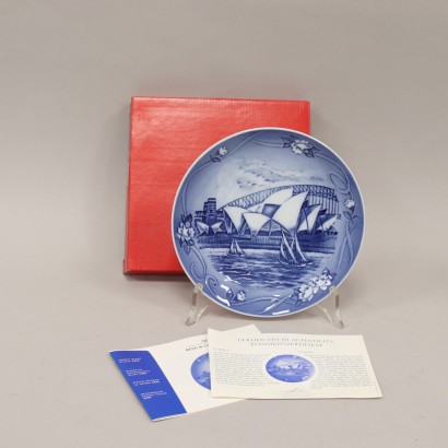 Royal Copenhagen Bing & Grøndahl Plate Around the World 2000