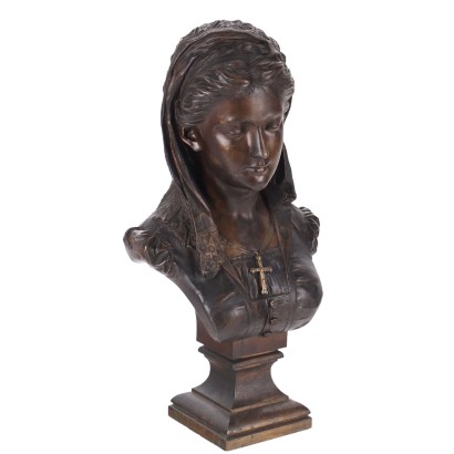 Busto di Giovane Donna In Bronzo