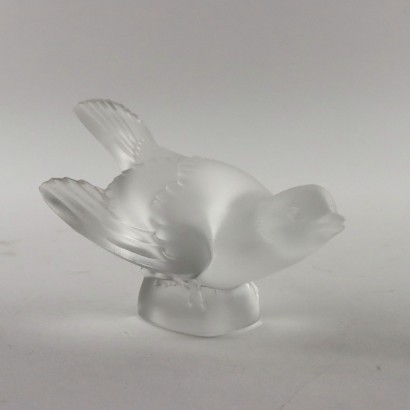 Paire de petits oiseaux réalisés par Lalique