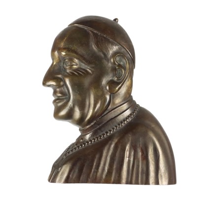 Gesicht des Papstes in Bronze