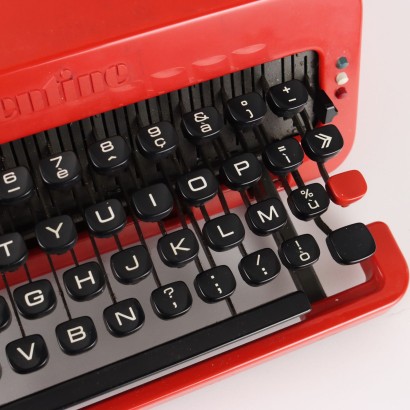 Máquina de escribir Olivetti Valentine, Ettore Sottsass, Ettore Sottsass, Ettore Sottsass, Ettore Sottsass, Ettore Sottsass, Ettore Sottsass, Ettore Sottsass, Ettore Sottsass, Ettore Sottsass, Ettore Sottsass