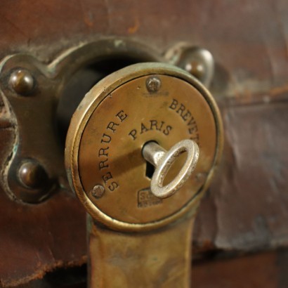 Vintage Au Depart Leather Trunk Paris 1910s-1920s