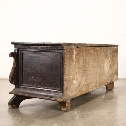 Chest Walnut Italy XIX Century